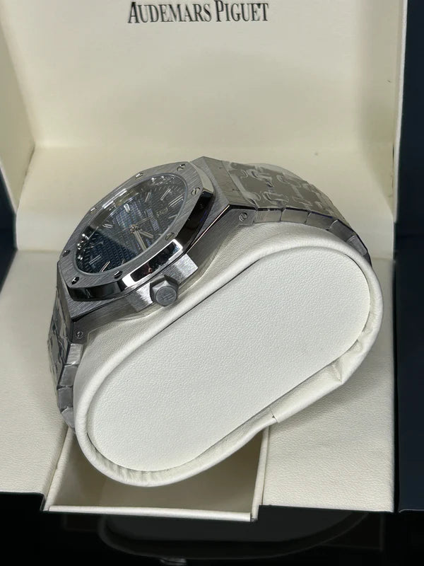 Audemars Piguet  Royal Oak silver blue Dial  | Fullset